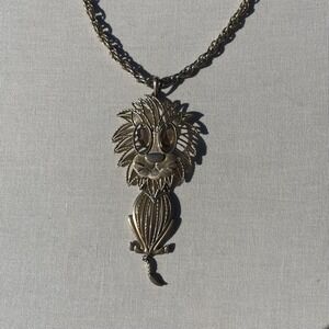 Vintage Necklace Gold Tone Lion Pendant ALAN